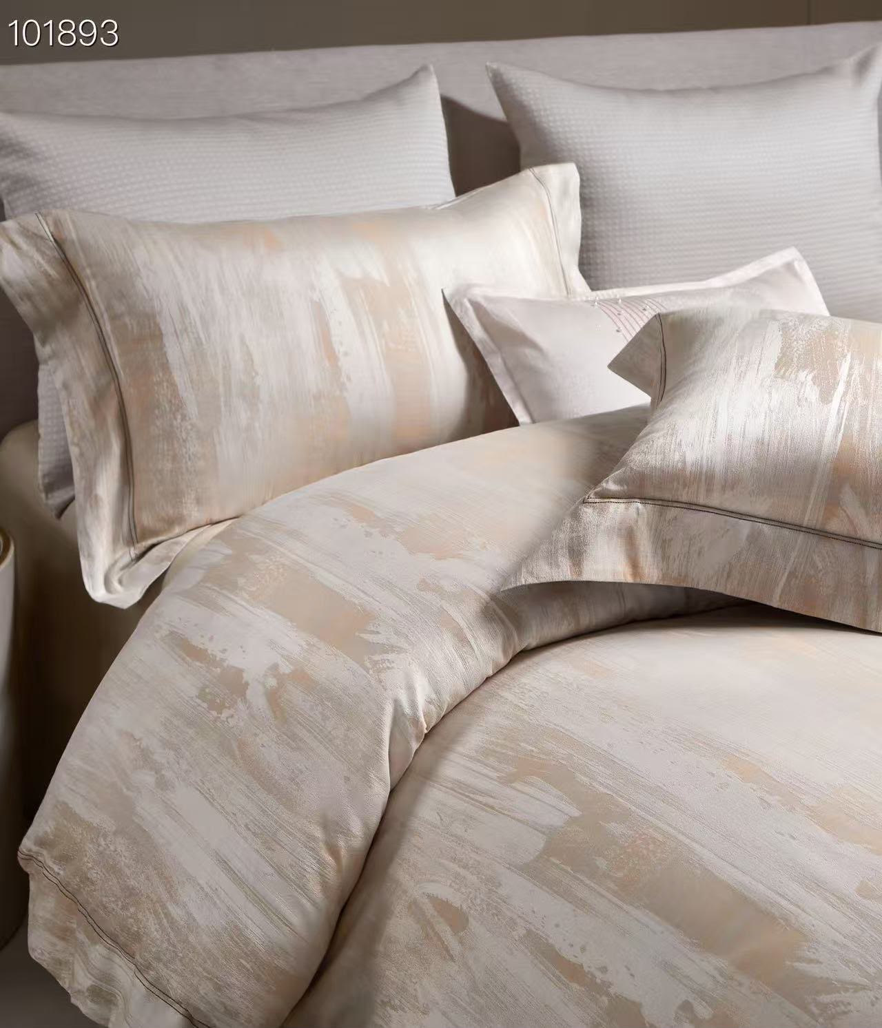 The Maison Egyptian Cotton Bedding Set - Champagne - Image 3