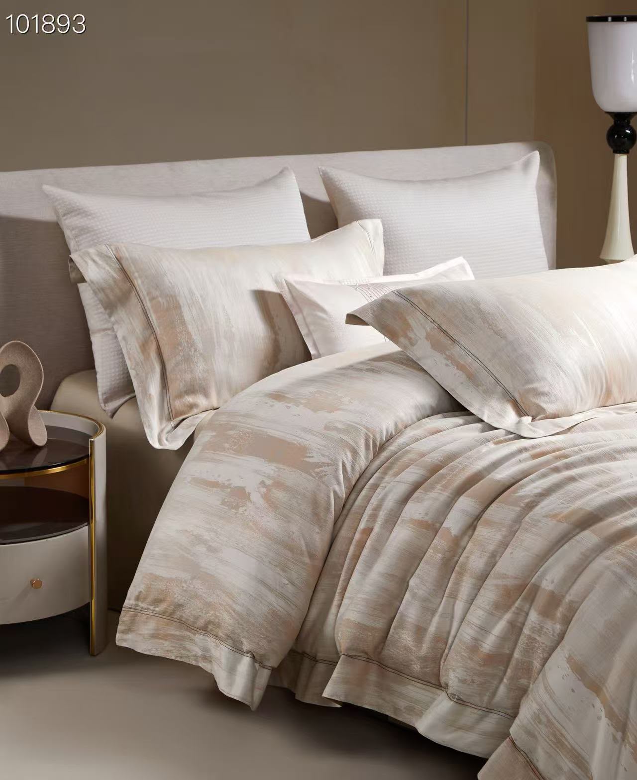The Maison Egyptian Cotton Bedding Set - Champagne - Image 2